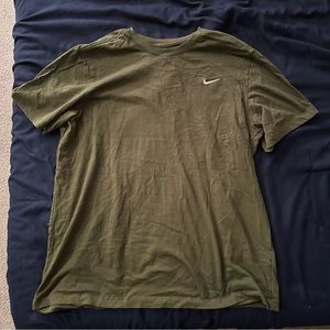 NWOT The Nike Tee Dri-Fit